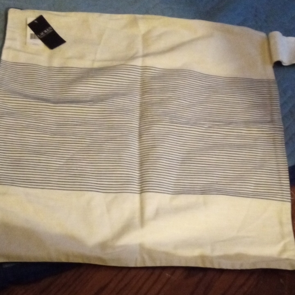 Chic Striped Pillowcase